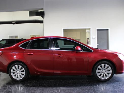 Used 2015 Buick Verano w/ Comfort Package FWD image 2