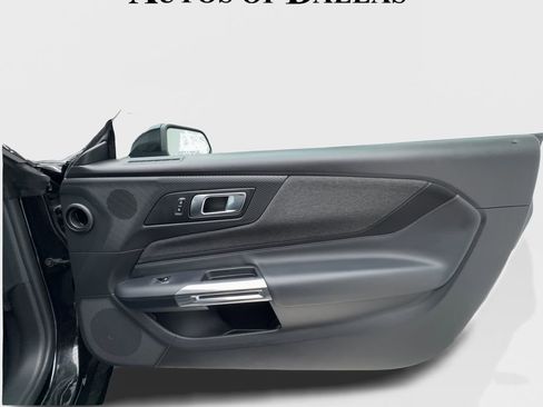 Used 2025 Ford Mustang Convertible RWD image 28