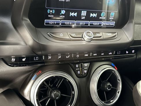 Used 2018 Chevrolet Camaro LT RWD image 19