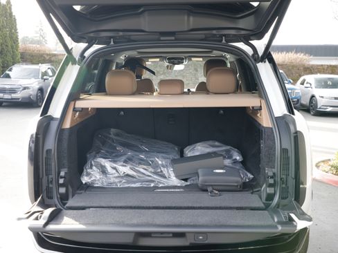 New 2026 Land Rover Range Rover SE AWD/4WD image 14
