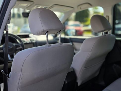 Used 2017 Subaru Forester 2.5i w/ Alloy Wheel Package image 18