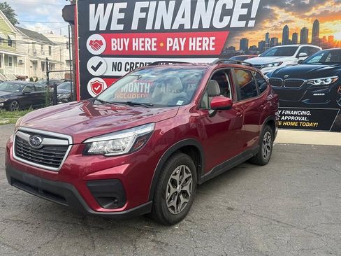 Used 2019 Subaru Forester Premium AWD/4WD image 13