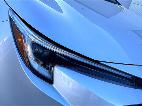 Used 2024 Toyota Corolla LE FWD image 31