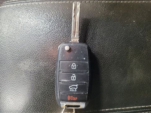 Used 2019 Kia Sportage LX FWD image 32