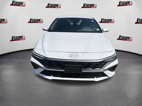 Certified 2025 Hyundai Elantra Hybrid FWD image 7