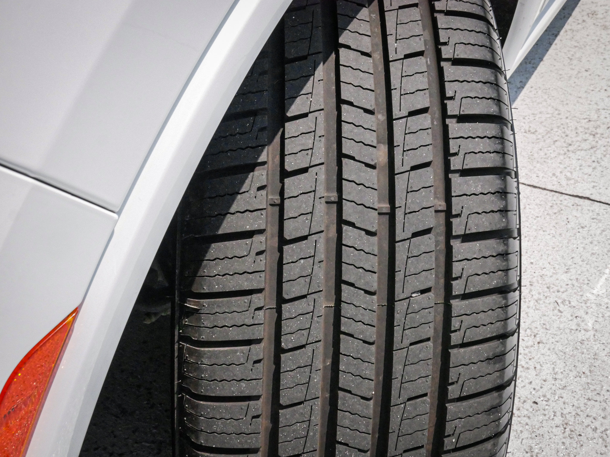 Used 2025 Dodge Durango R/T AWD/4WD image 12