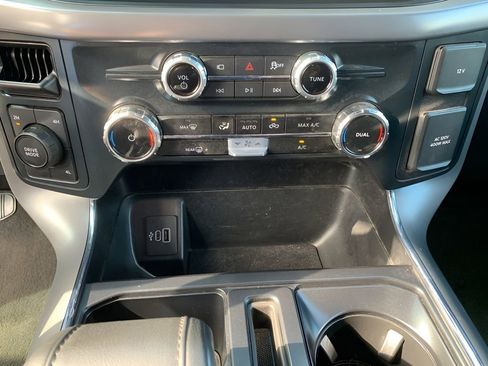 Used 2025 Ford F150 XLT w/ Equipment Group 301A Standard image 22