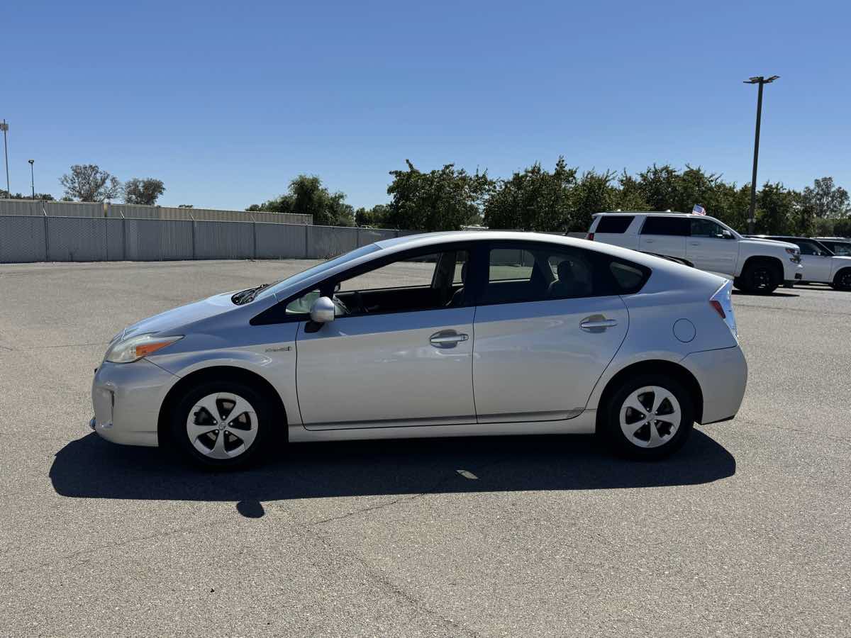 Used 2013 Toyota Prius Two FWD image 6