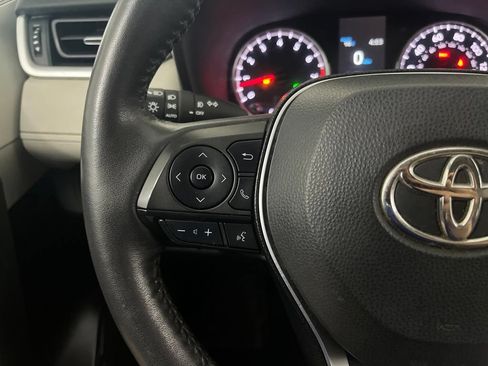 Used 2022 Toyota RAV4 XLE Premium AWD/4WD image 58