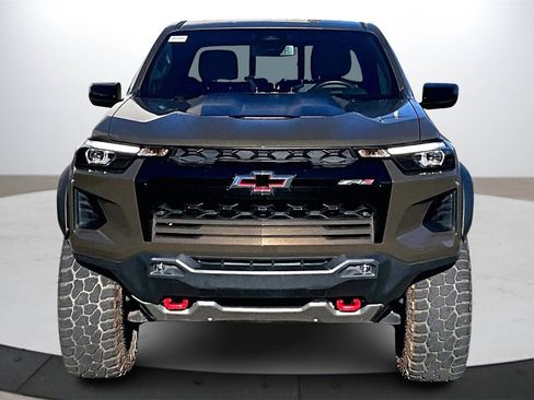 Used 2023 Chevrolet Colorado ZR2 w/ ZR2 Convenience Package III image 3
