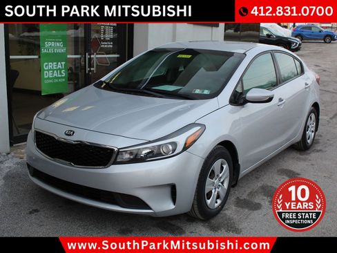Used 2018 Kia Forte LX image 3