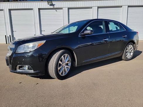 Used 2013 Chevrolet Malibu LTZ image 2