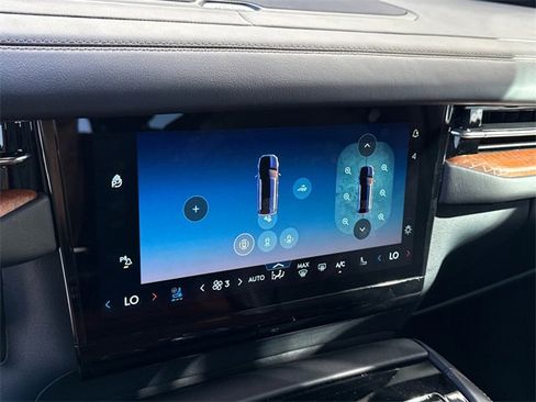 New 2025 Lincoln Navigator Black Label image 32