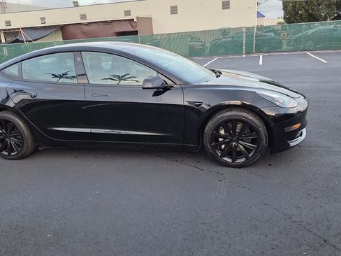 Used 2022 Tesla Model 3 image 4