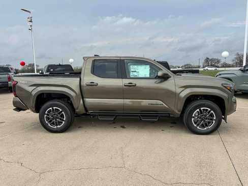 New 2026 Toyota Tacoma TRD Sport image 4