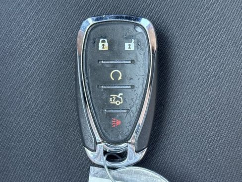 Used 2023 Chevrolet Malibu LT FWD image 23