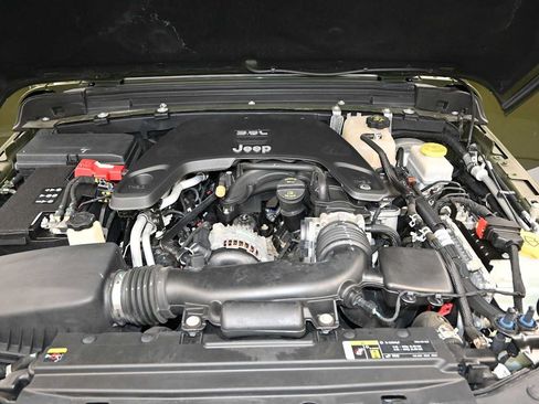 Used 2020 Jeep Wrangler Sport AWD/4WD image 11
