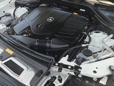 Used 2025 Mercedes-Benz GLC 300 image 20