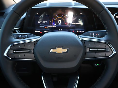 New 2026 Chevrolet Suburban LS image 11