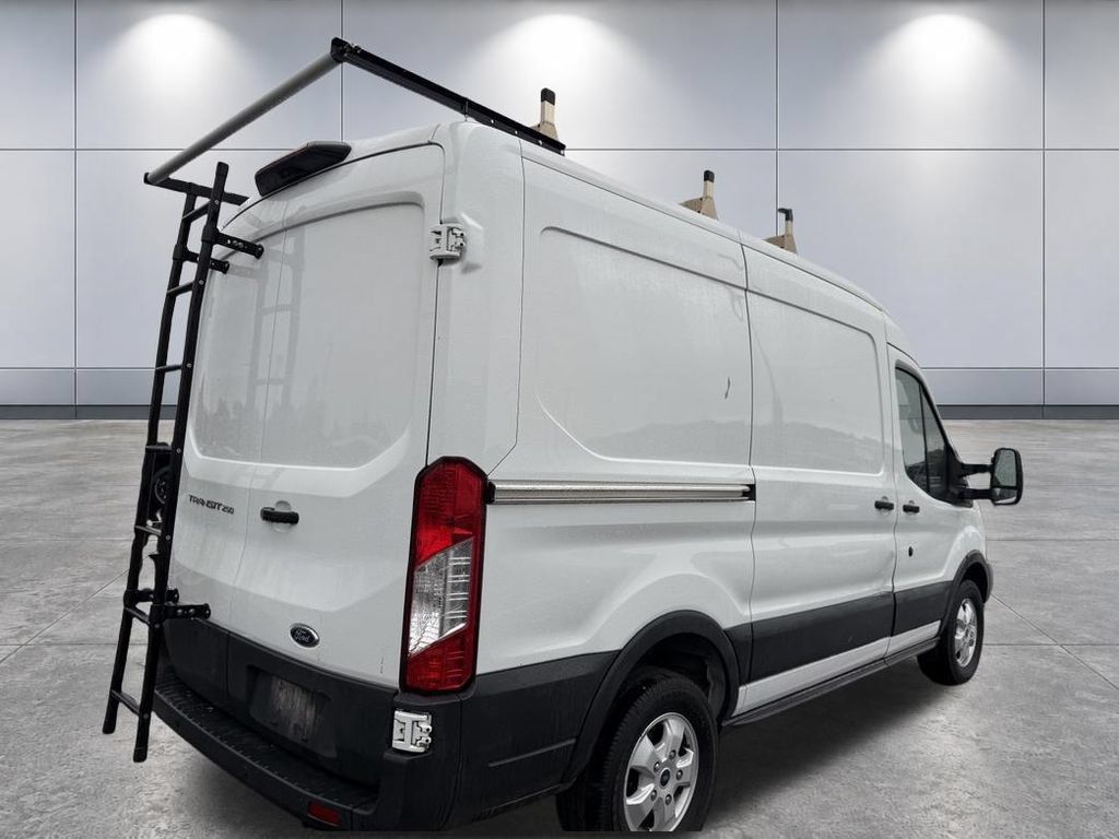 Used 2018 Ford Transit 250 130 Medium Roof w/ Exterior Upgrade Package RWD image 3