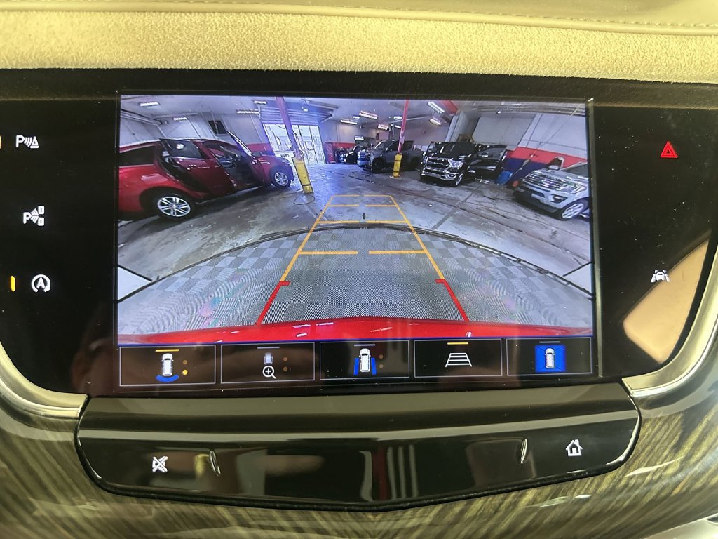 Used 2024 Cadillac XT6 Premium Luxury w/ Platinum Package AWD/4WD image 18