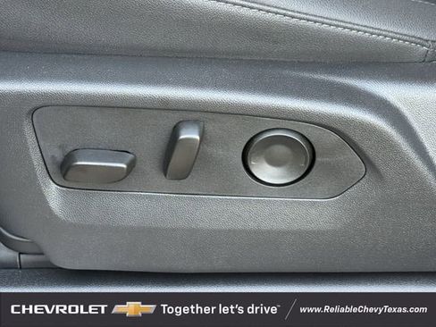 Used 2025 Chevrolet Silverado 1500 LTZ AWD/4WD image 34