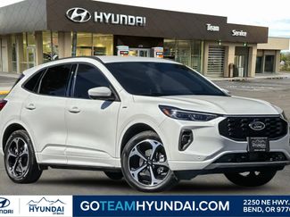 Used 2025 Ford Escape ST-Line Elite w/ Premium Technology Package video 1