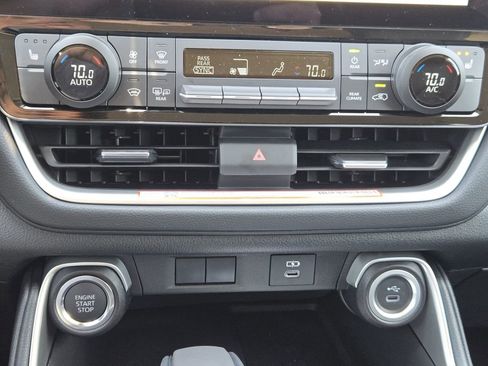 New 2026 Toyota Grand Highlander FWD image 15