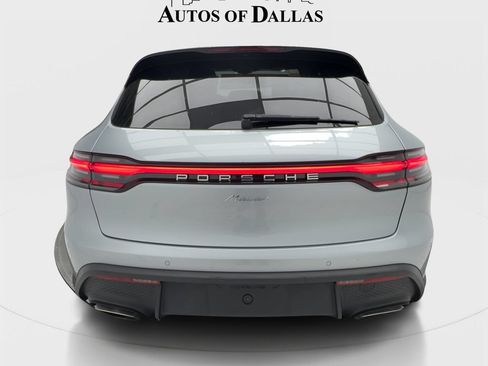 Used 2022 Porsche Macan AWD/4WD image 9