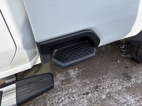 Used 2024 GMC Sierra 3500 Denali w/ Denali Reserve Package image 13