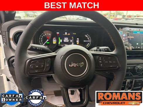 Used 2024 Jeep Wrangler Unlimited AWD/4WD image 13