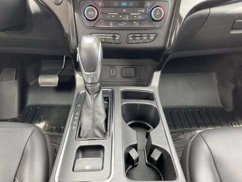 Used 2019 Ford Escape Titanium FWD image 16