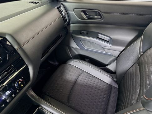 Used 2023 Nissan Pathfinder Rock Creek image 20