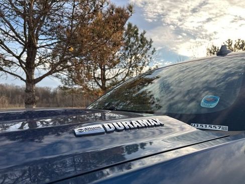 Used 2018 Chevrolet Silverado 2500 LT w/ LT Convenience Package image 5