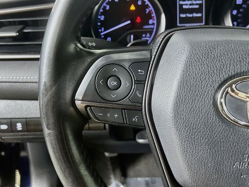 Used 2022 Toyota Camry SE FWD image 19