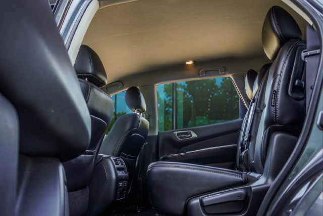 Used 2019 Nissan Pathfinder SL FWD image 11