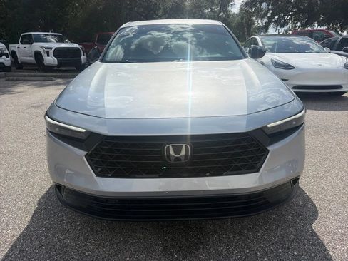 Used 2025 Honda Accord SE image 4