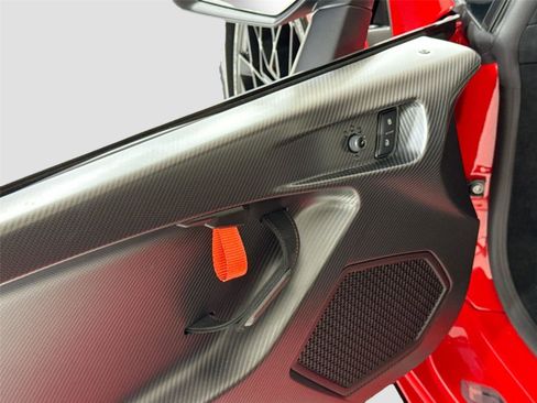 Used 2022 Lamborghini Huracan STO image 13