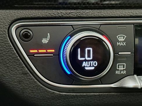Used 2023 Audi SQ5 Premium Plus w/ Premium Plus Package AWD/4WD image 16
