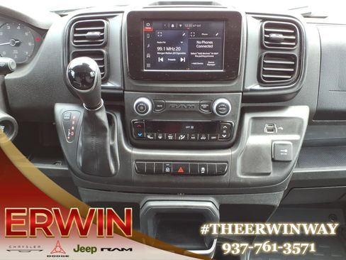 Used 2025 RAM ProMaster 2500 w/ Convenience Group FWD image 21