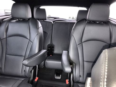 Used 2024 Buick Enclave Essence w/ Trailering Package, 5000 lbs. image 21