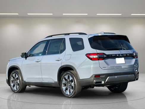 New 2026 Honda Pilot Elite image 3