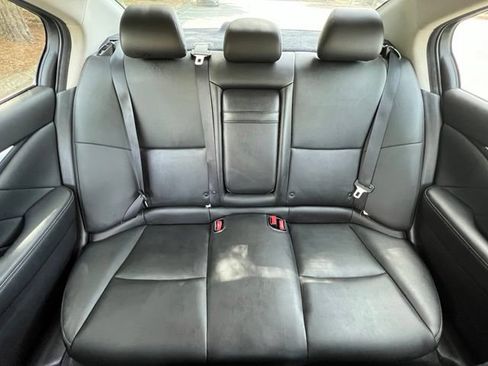 Used 2017 INFINITI Q50 2.0t w/ Moonroof Package RWD image 25
