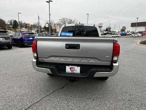 Used 2019 Toyota Tacoma TRD Off-Road image 5