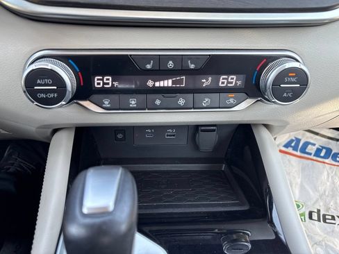 Used 2023 Nissan Altima 2.5 SL AWD/4WD image 32