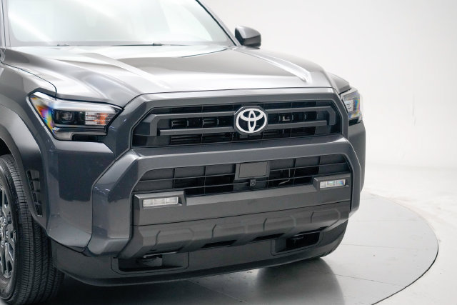 Used 2025 Toyota 4Runner SR5 AWD/4WD image 7