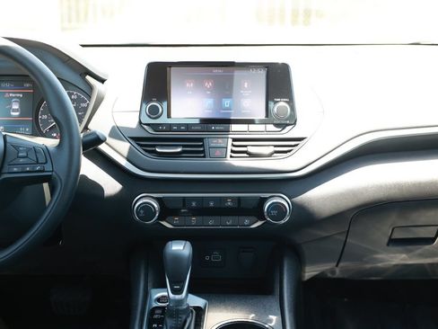 Used 2023 Nissan Altima 2.5 S FWD image 28