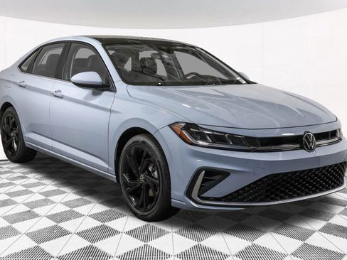 New 2026 Volkswagen Jetta SE FWD image 9