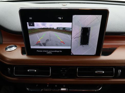 Used 2022 Lincoln Aviator Reserve w/ Elements Package Plus image 32