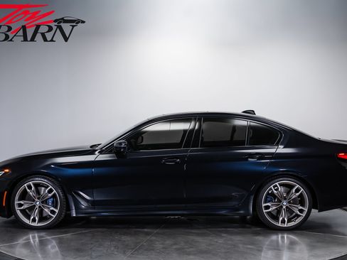 Used 2021 BMW M550i xDrive w/ Executive Package AWD/4WD image 2